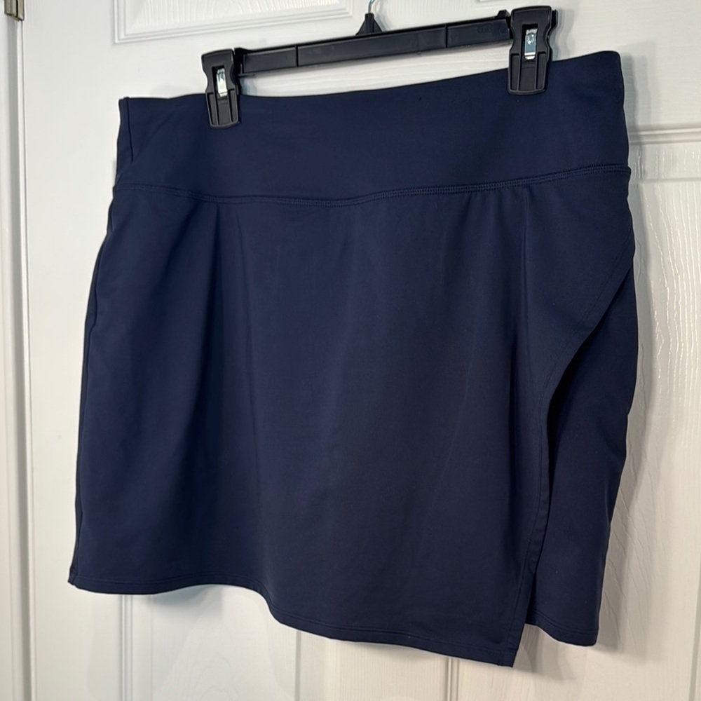 Athleta pull-on Dark Blue Performance Golf/Pickleball  Skort